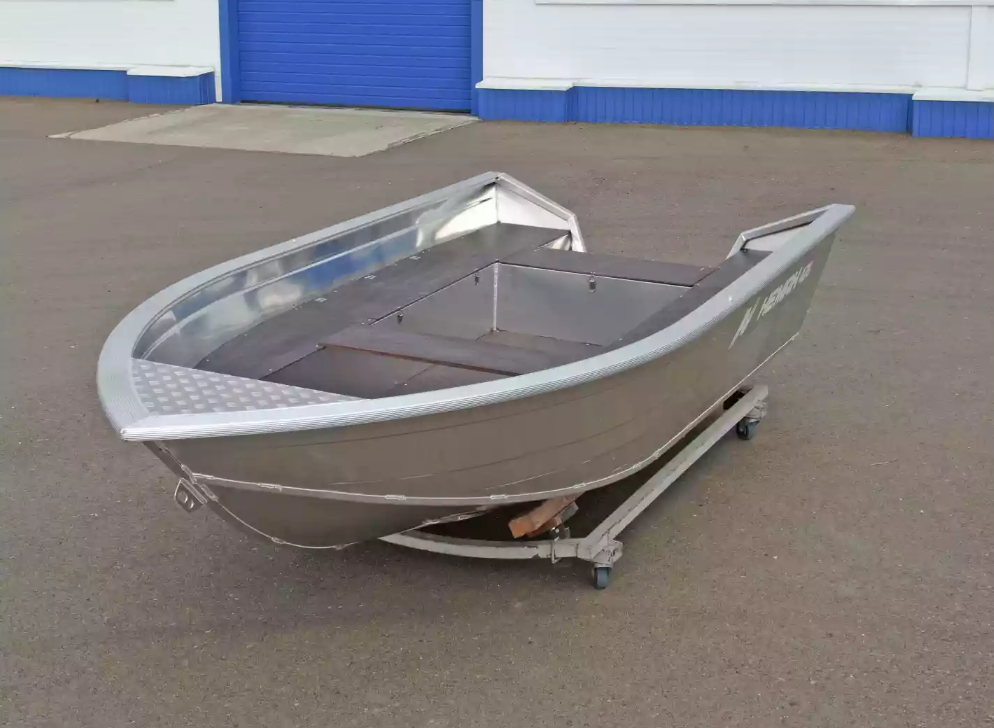 Алюминиевая лодка  Неман-420 в Иркутске