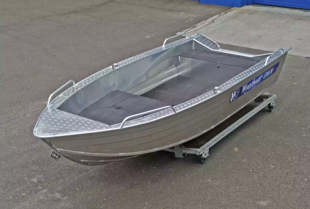 Алюминиевая лодка  Wyatboat-430М FISH в Иркутске