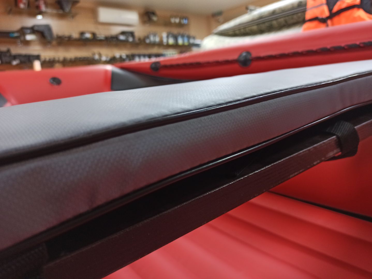 КОМПЛЕКТ МЯГКИХ НАКЛАДОК С СУМКОЙ ДЛЯ ЛОДОК 90Х20 СЕРЫЙ в Иркутске