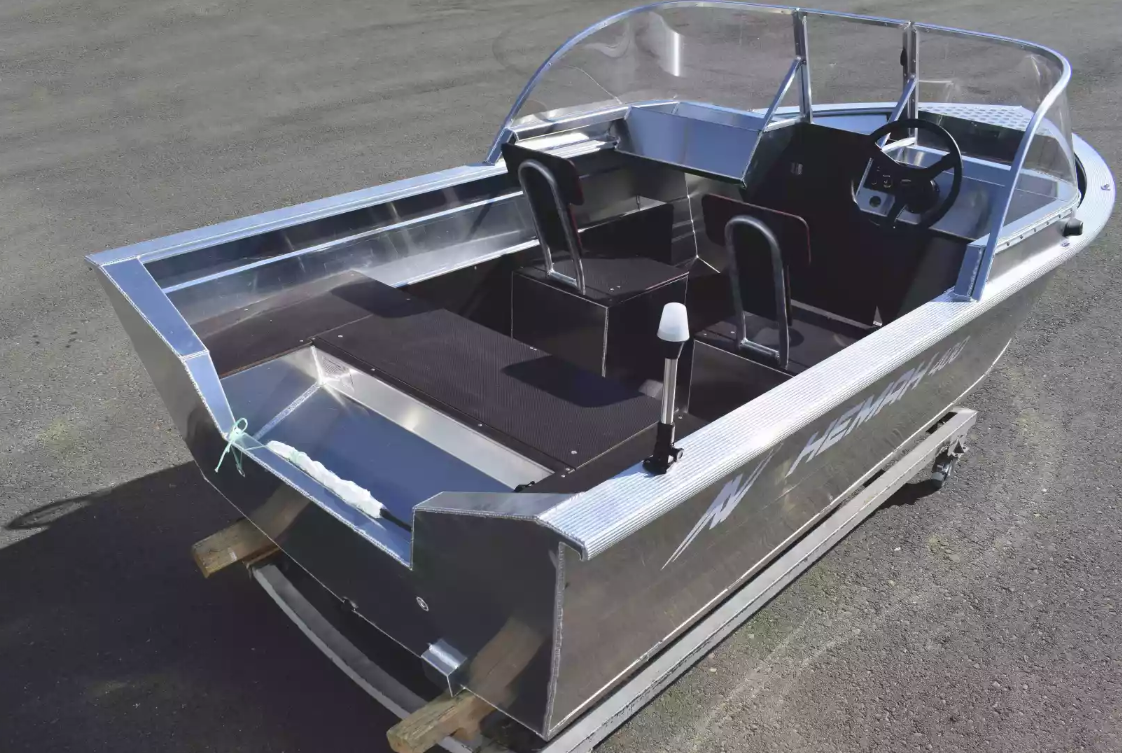 Алюминиевая лодка  Неман-400 DCM в Иркутске