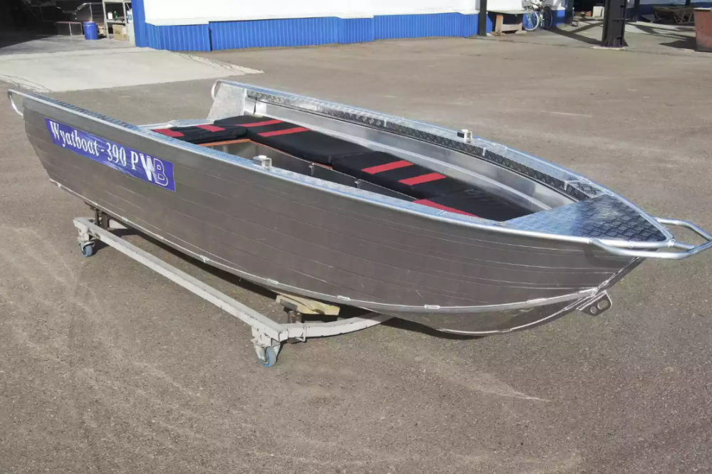 Алюминиевая лодка Wyatboat-390РМ увеличенный борт в Иркутске