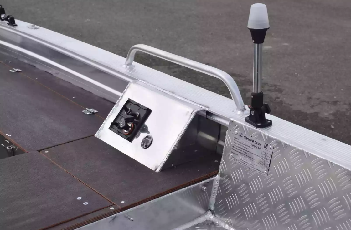 Алюминиевая лодка Wyatboat-390РМ в Иркутске