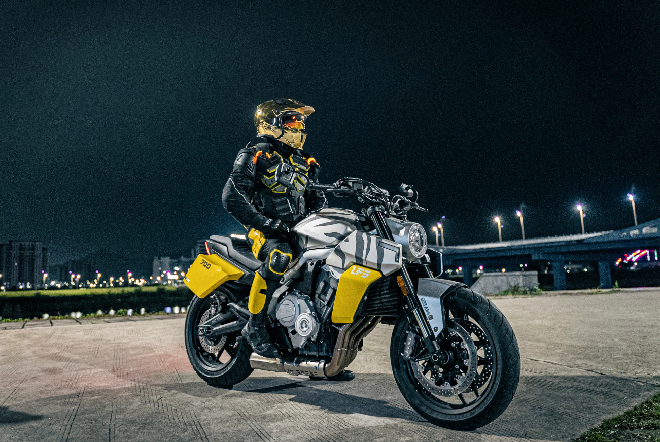 Мотоцикл Benda LFS 700 в Иркутске