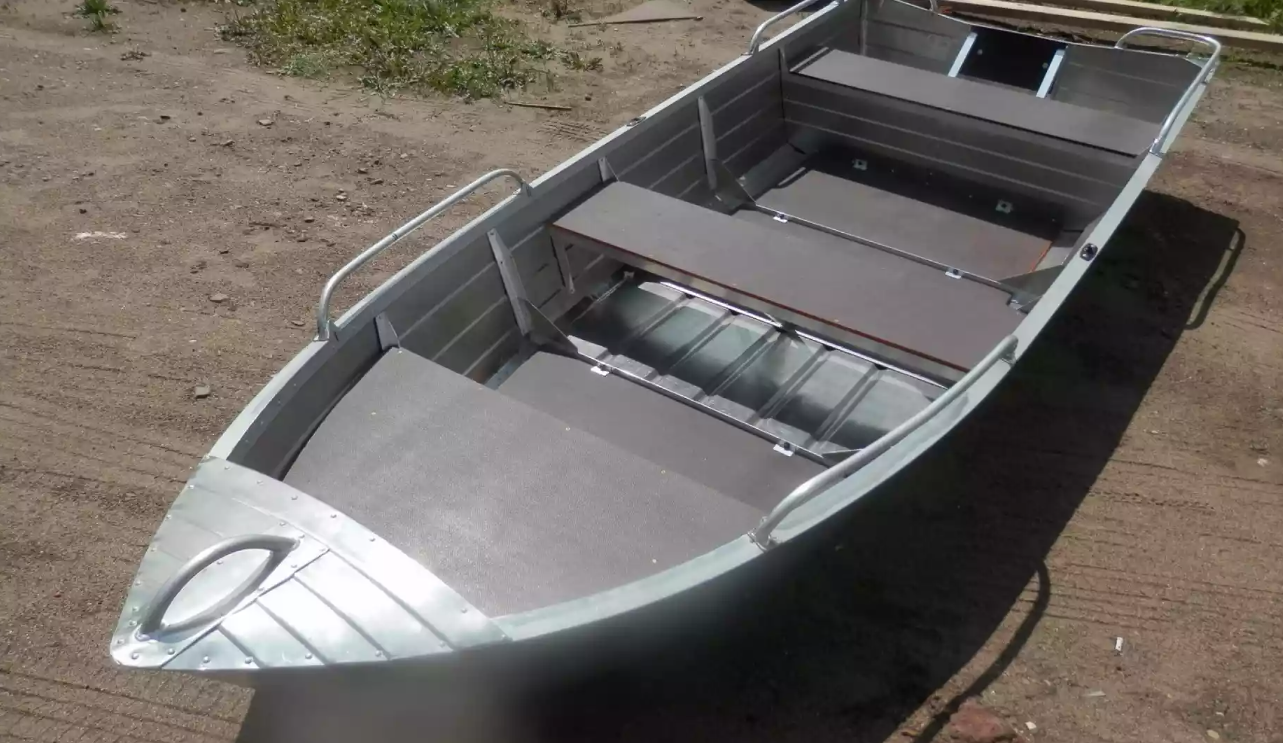 Алюминиевая лодка Вятка-Профи 32 в Иркутске