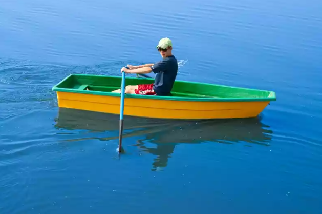 Стеклопластиковая лодка Малютка в Иркутске