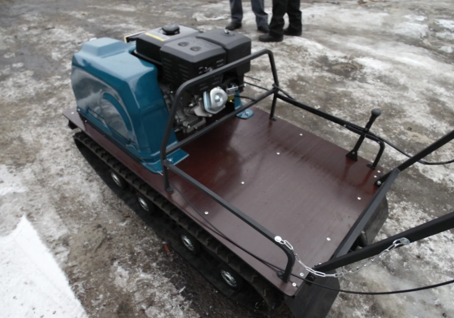 Мотобуксировщик AhtaR LR13 с реверс-вариатором Буран (задний ход) в Иркутске