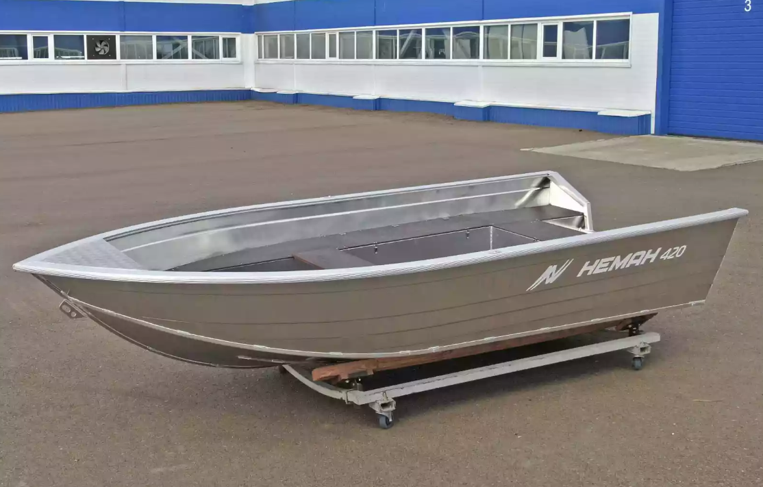 Алюминиевая лодка  Неман-420 в Иркутске