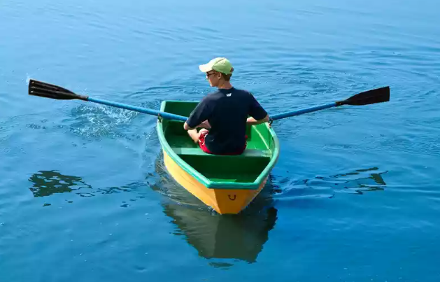 Стеклопластиковая лодка Малютка в Иркутске