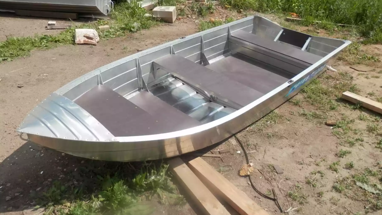 Алюминиевая лодка Вятка-Профи 32 в Иркутске