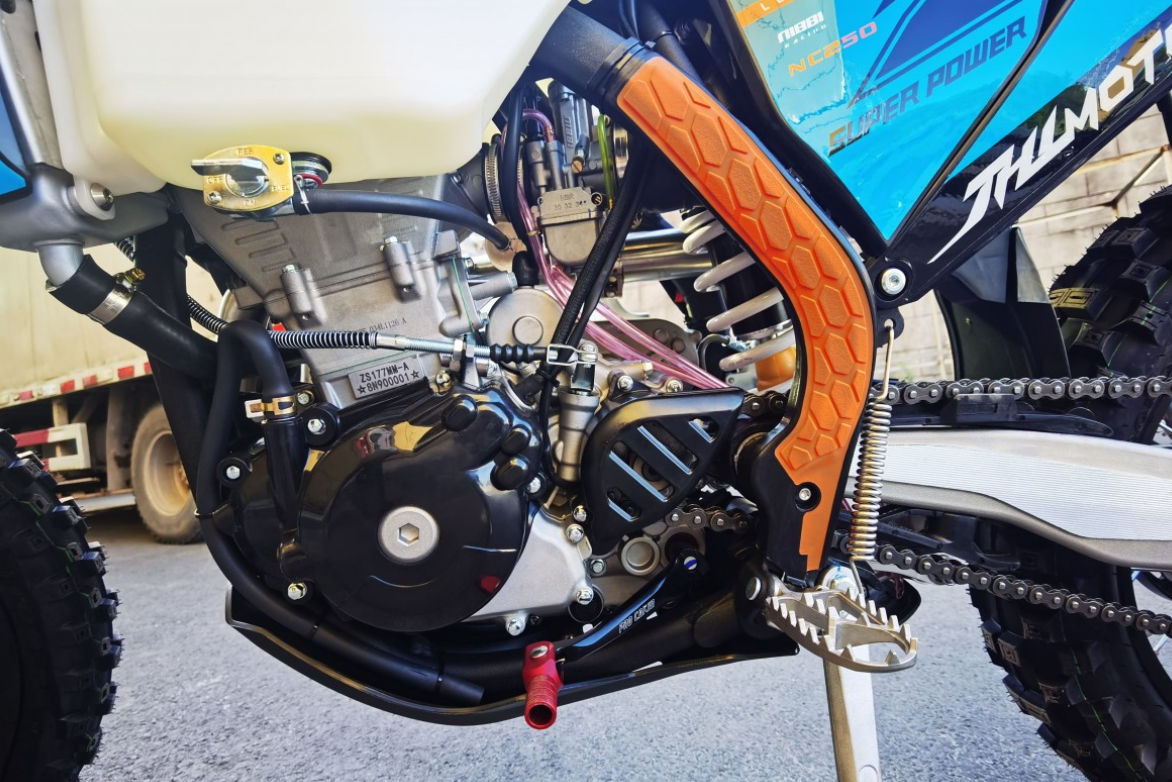 Мотоцикл JHLMOTO JHL Z7 NC250S (177MM-A) в Иркутске