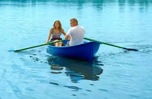 Стеклопластиковая лодка Дельфин в Иркутске