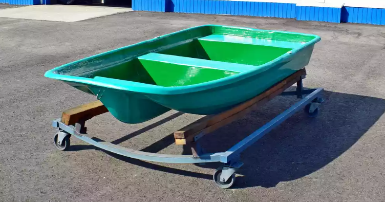 Стеклопластиковая лодка Старт (тримаран) в Иркутске