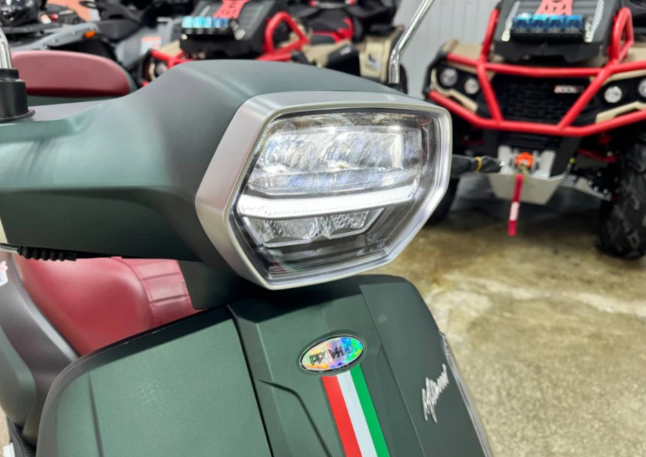 Скутер PROMAX Miami 240 (49) в Иркутске