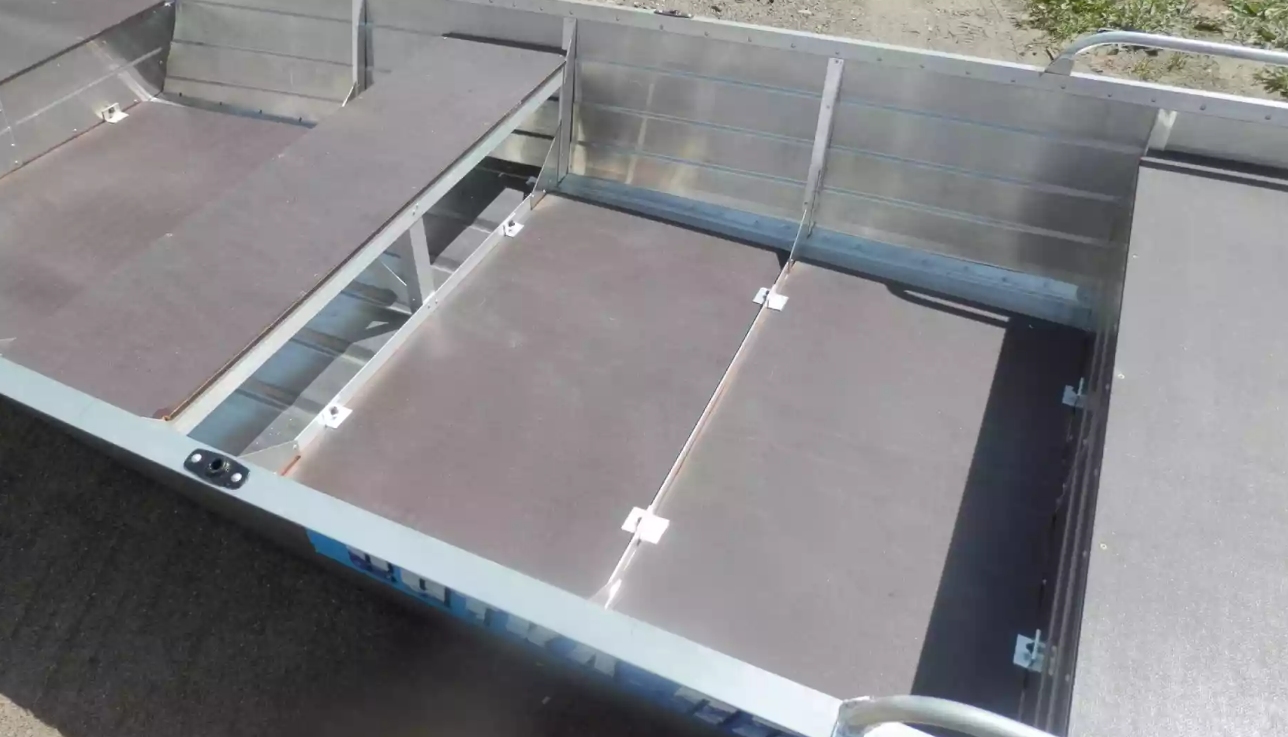 Алюминиевая лодка Вятка-Профи 32 в Иркутске