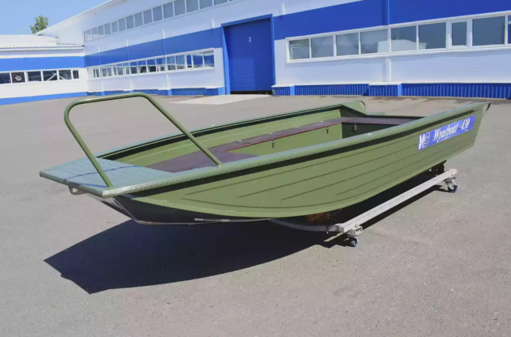Алюминиевая лодка  Wyatboat-430 Master Fish в Иркутске