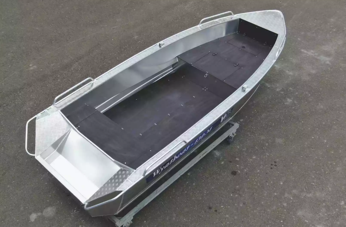 Алюминиевая лодка  Wyatboat-430М FISH в Иркутске