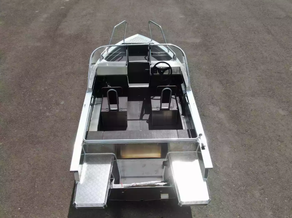 Алюминиевая лодка  Неман-400 DCM NEW в Иркутске