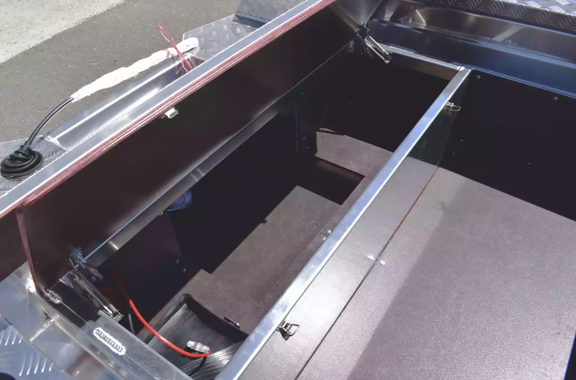 Алюминиевая лодка Wyatboat-390 DCM в Иркутске