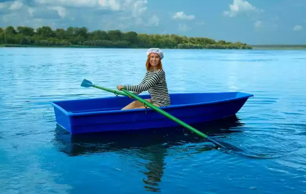 Стеклопластиковая лодка Малютка в Иркутске