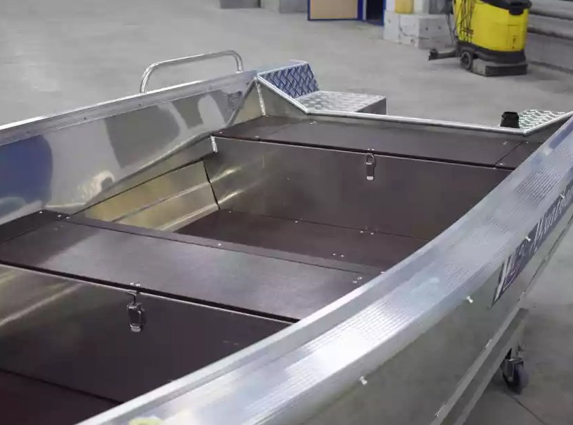 Алюминиевая лодка  Wyatboat-430 Р в Иркутске