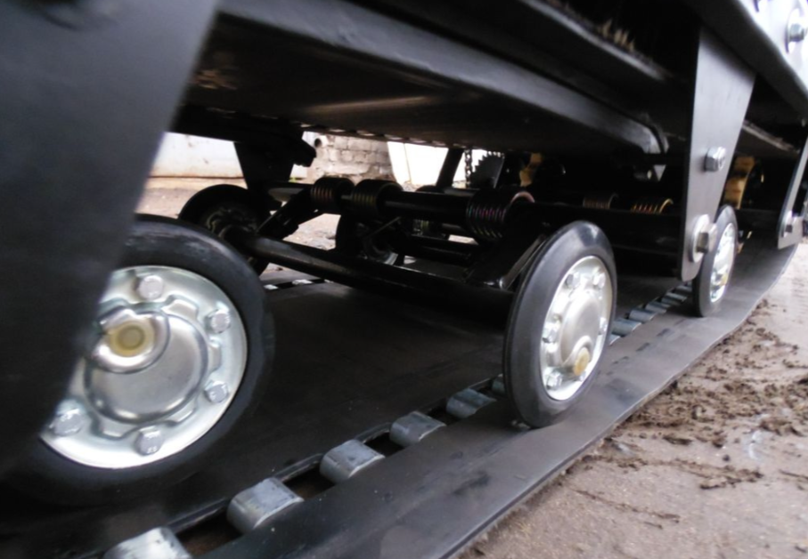 Мотобуксировщик AhtaR Зима 15 л/с с вариатором в Иркутске