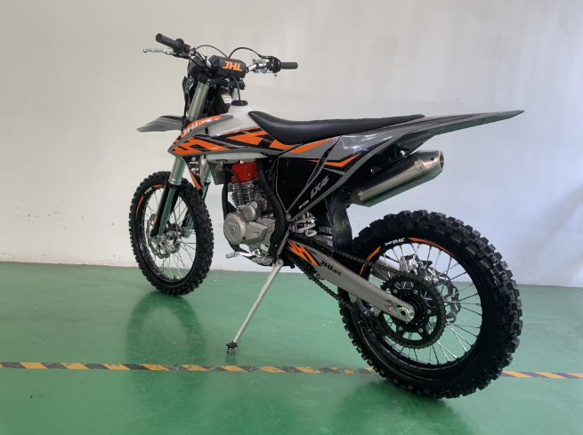 Мотоцикл JHLMOTO JHL LX4 CB300RL (175FMN) в Иркутске