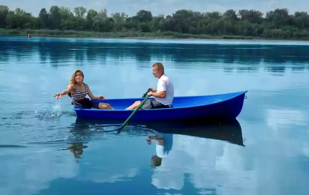 Стеклопластиковая лодка Дельфин в Иркутске