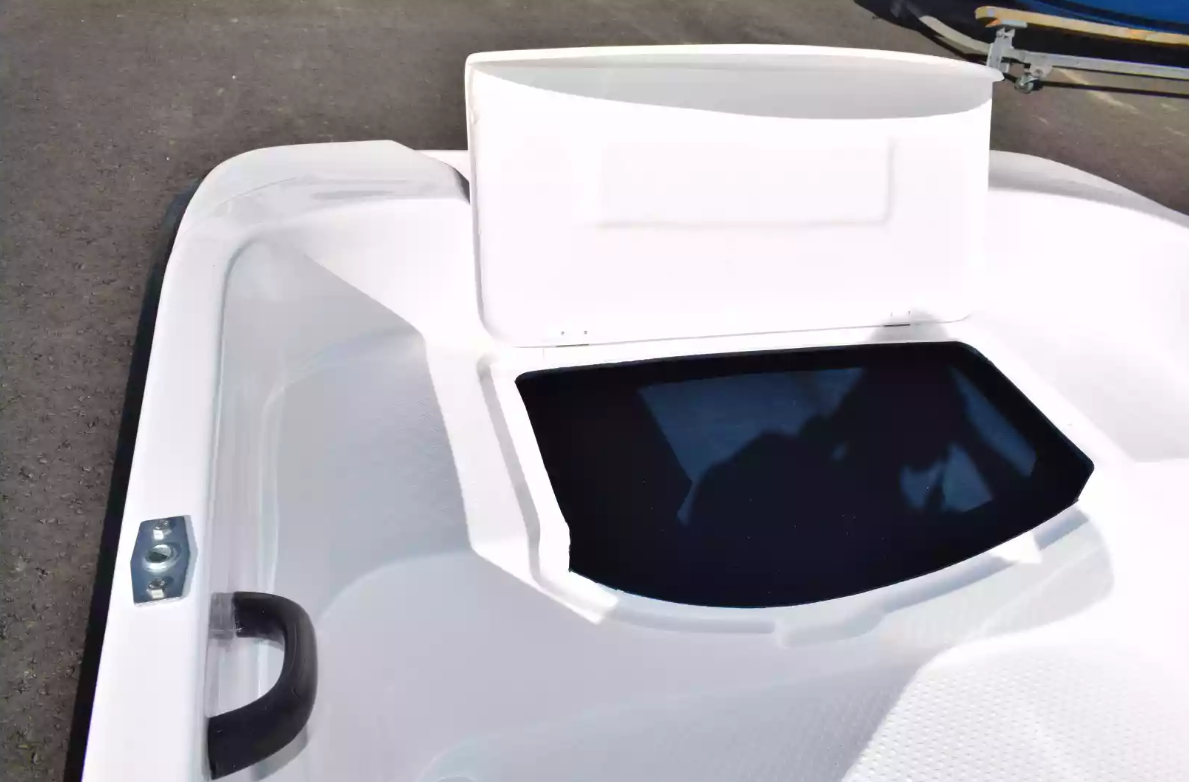 Стеклопластиковая лодка Пингвин (тримаран) в Иркутске