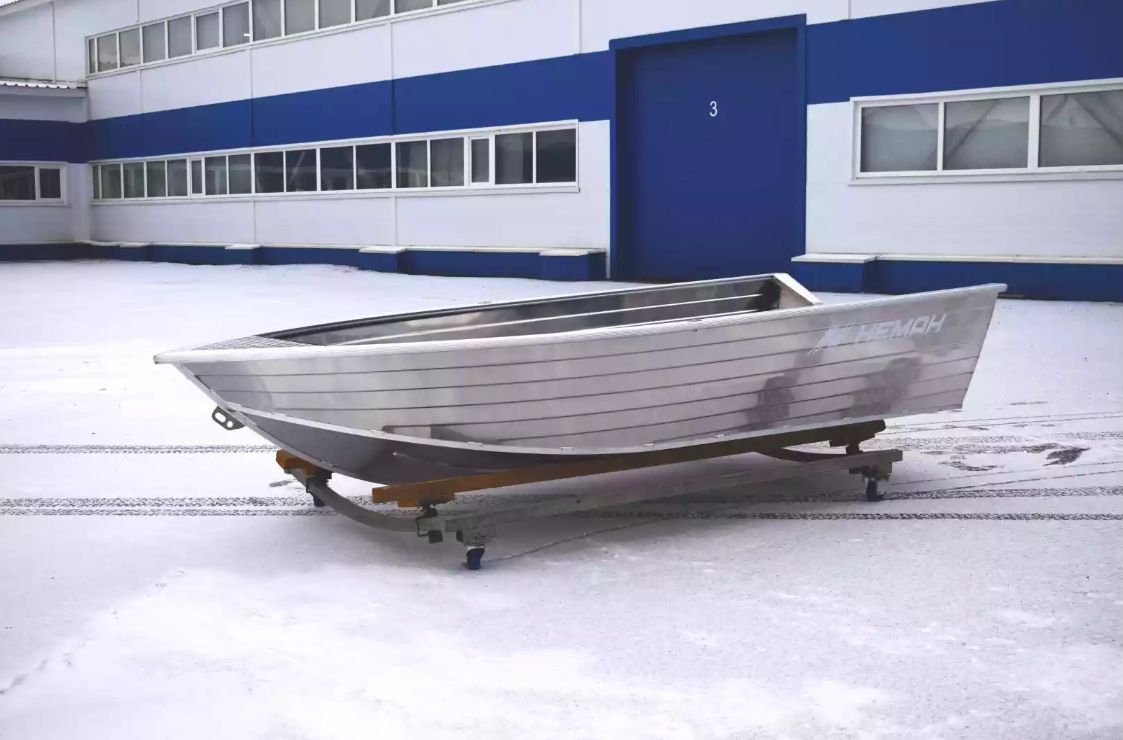 Алюминиевая лодка Неман-400 в Иркутске