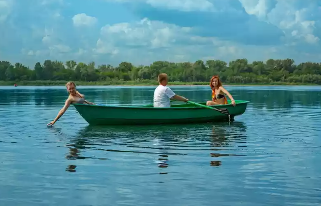 Стеклопластиковая Лодка Голавль в Иркутске