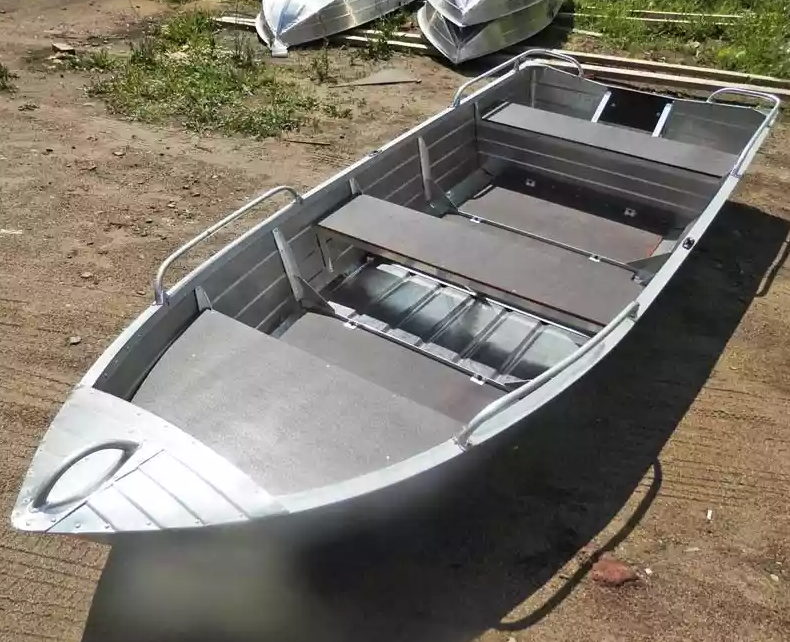 Алюминиевая лодка Вятка-Профи 37 в Иркутске