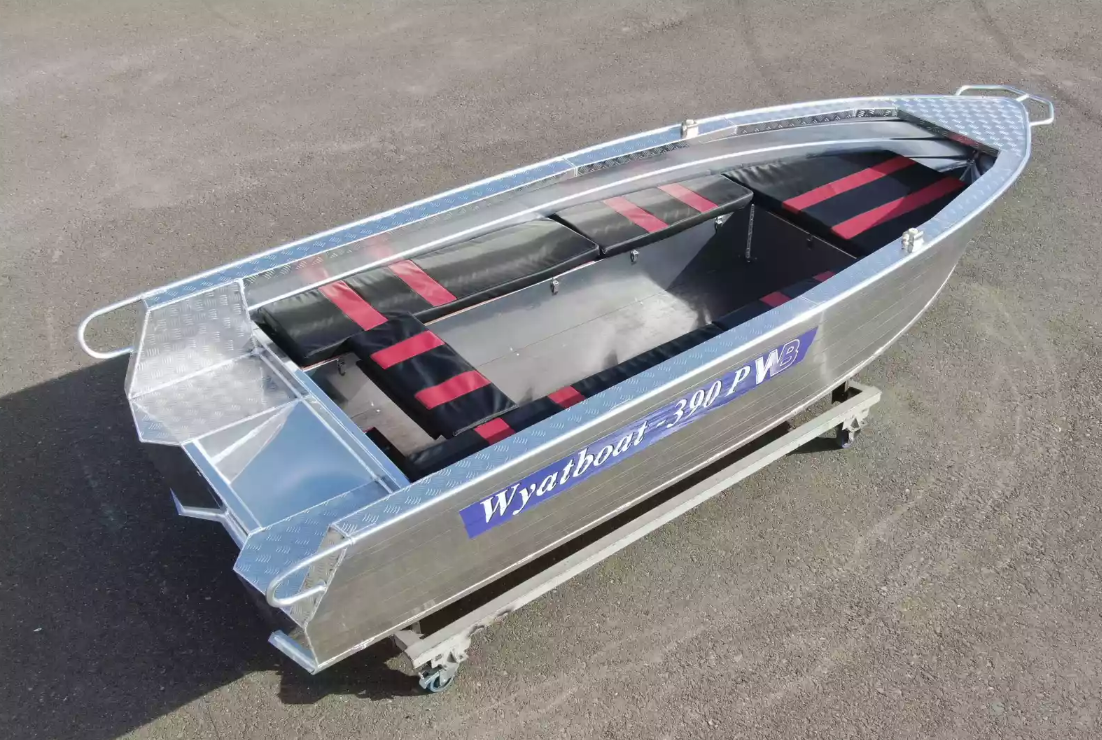Алюминиевая лодка Wyatboat-390РМ увеличенный борт в Иркутске