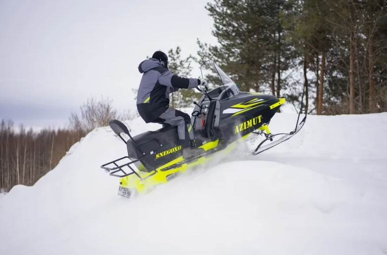 Миниснегоход Бурлак Азимут 20 л.с.  Б/У в Иркутске