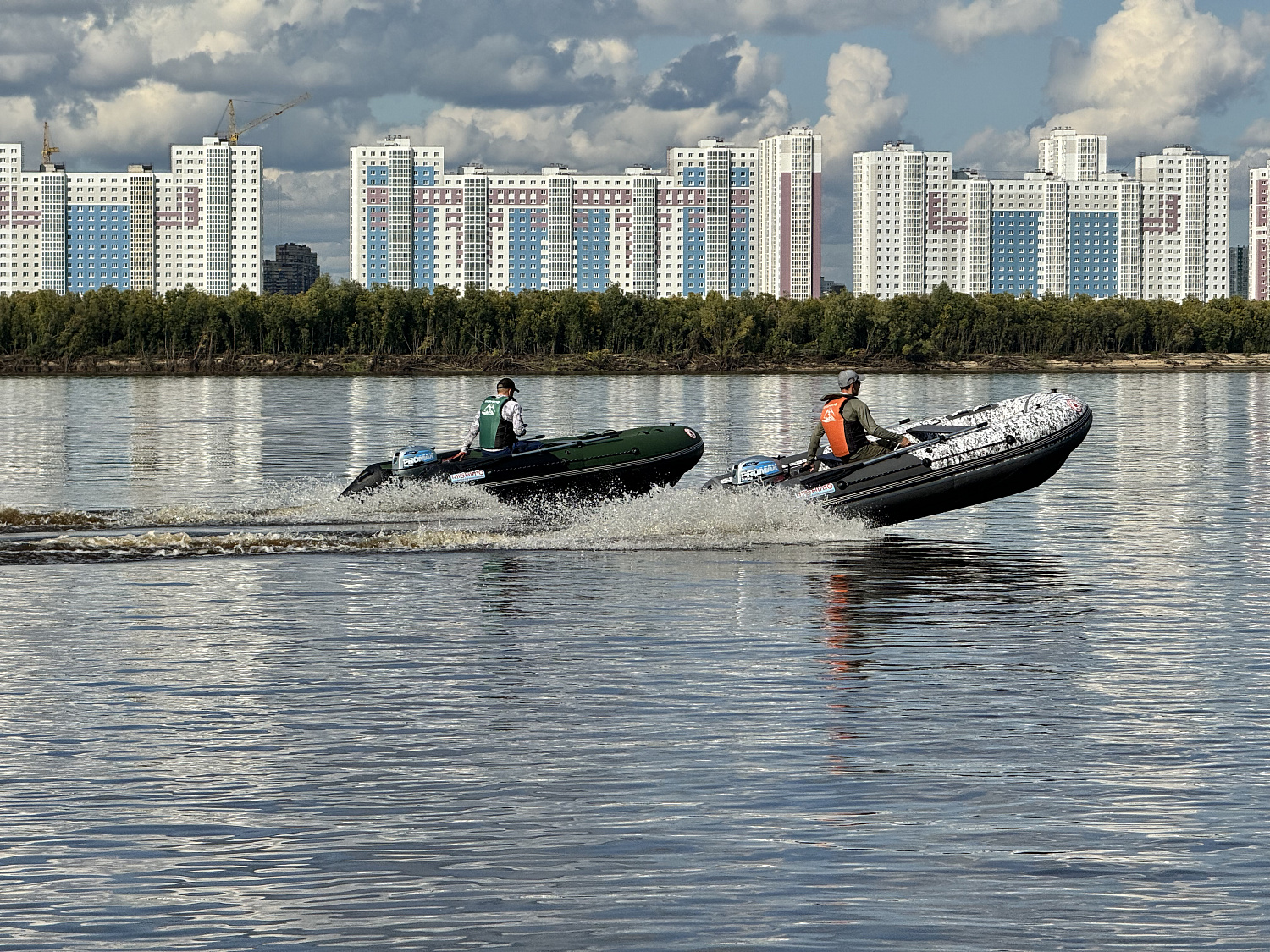 Лодка MISHIMO BIG FLOOR 440 в Иркутске