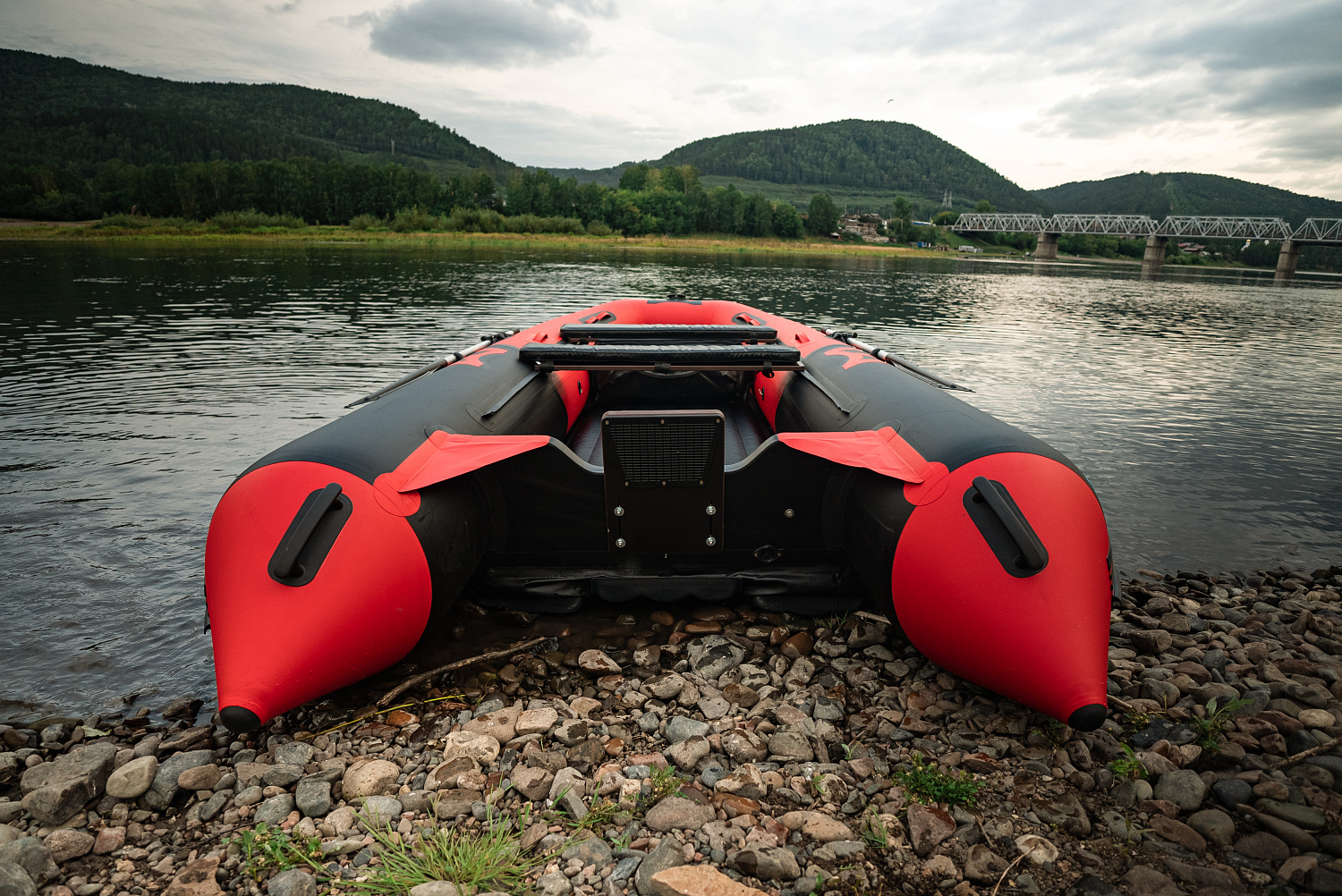 Лодка MISHIMO RIVER JET 390 под водомет в Иркутске