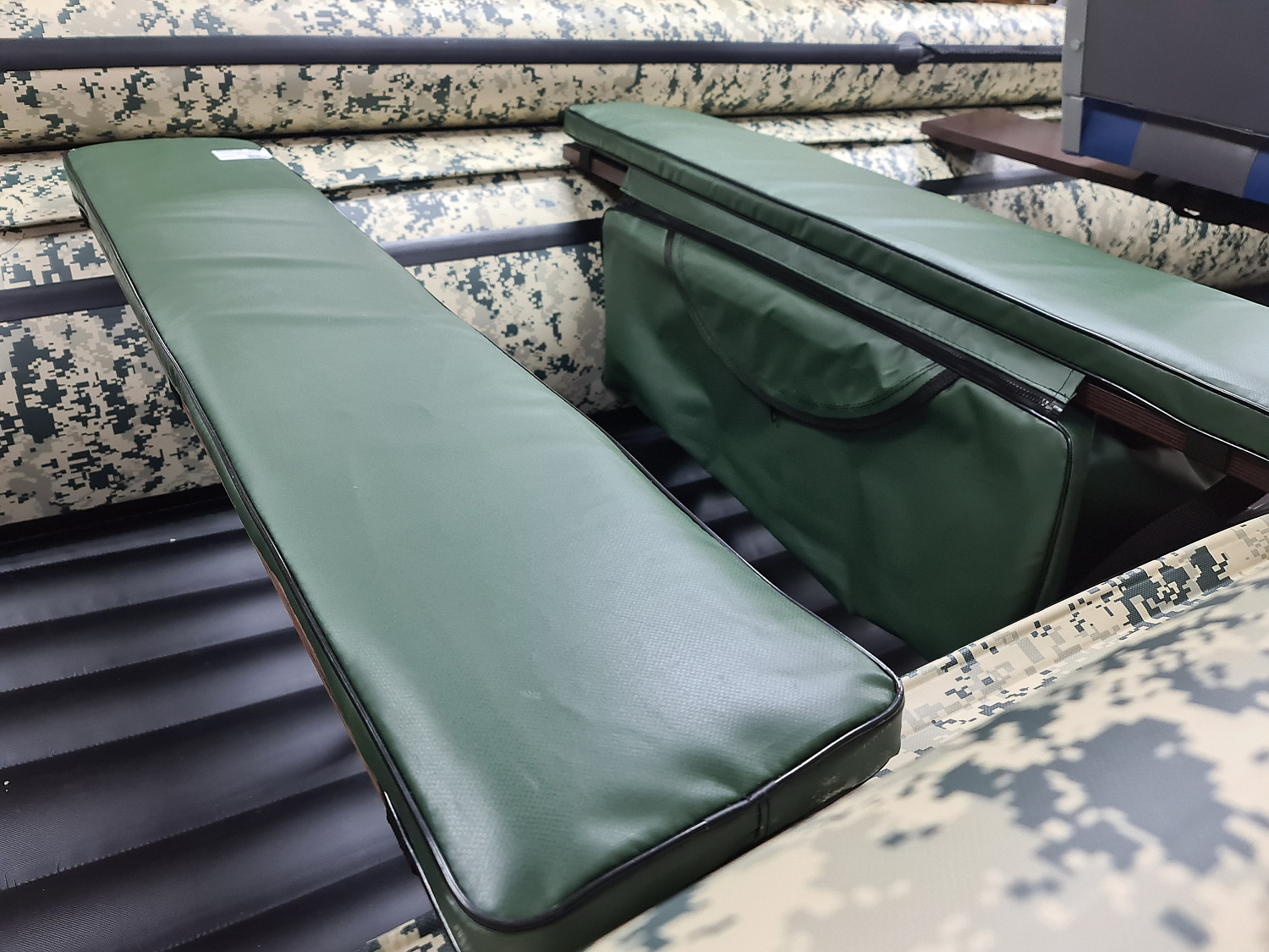 КОМПЛЕКТ МЯГКИХ НАКЛАДОК С СУМКОЙ ДЛЯ ЛОДОК 110Х20 ЗЕЛЕНЫЙ в Иркутске